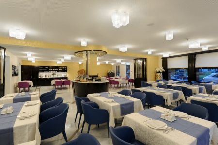 Breakfast room at the Hotel Du Nord in Interlaken Switzerland
